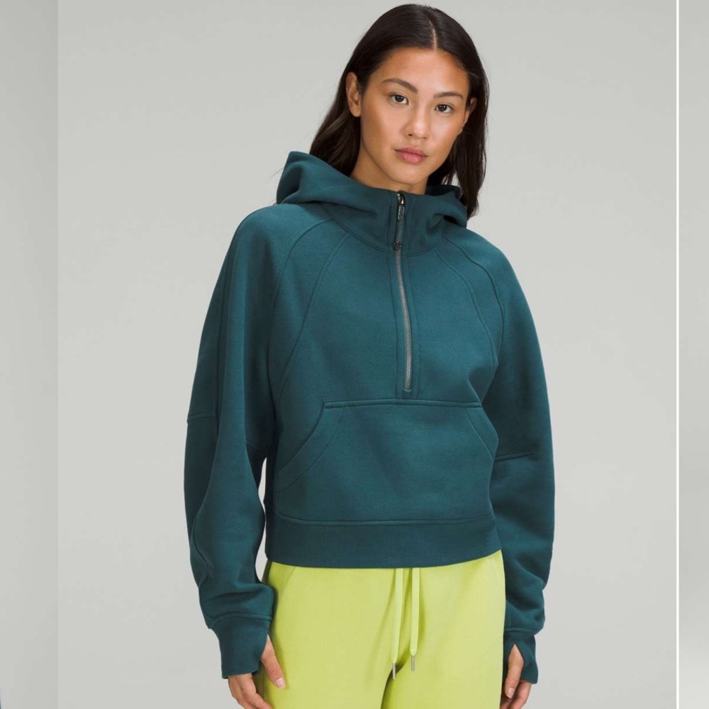Scuba Oversized Half-Zip Hoodie
Green Jasper
Size M/L